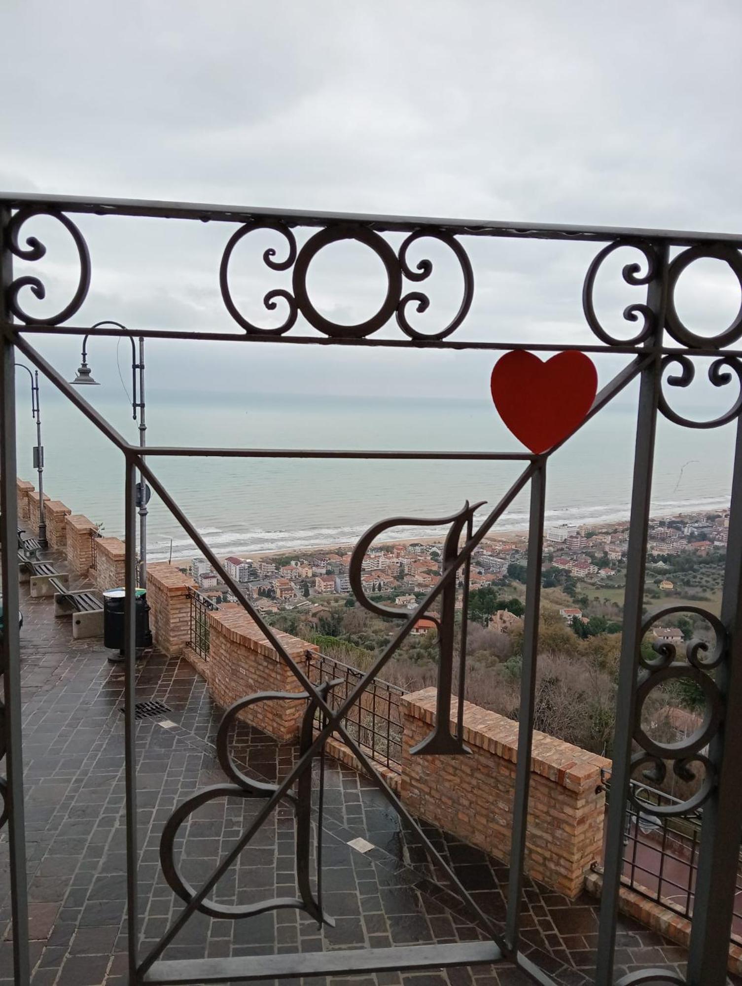 Anpemo Casa Vacanze Silvi Paese المظهر الخارجي الصورة